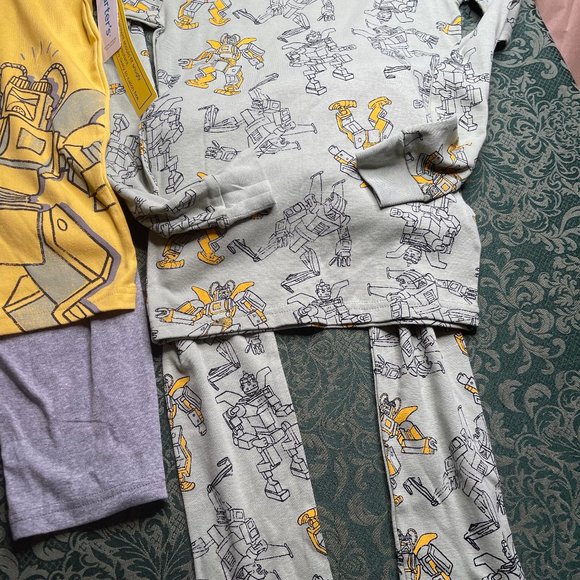 Nwt 12 o 14 robots toy gaming pajamas boys carters summer spring fall christmas Pajamas